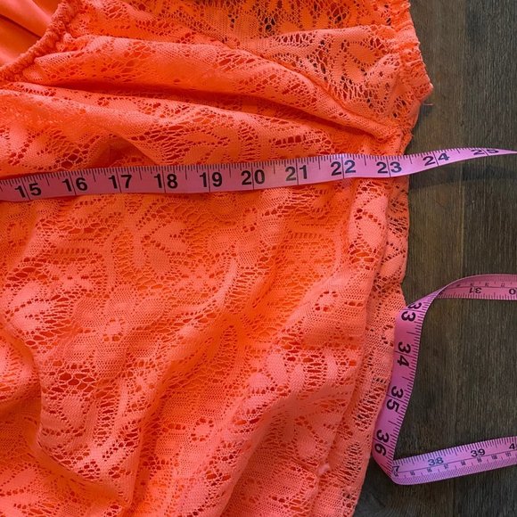 Bobbie Brooks 2X Coral Crochet Lace Cap Sleeve Top - Picture 7 of 8